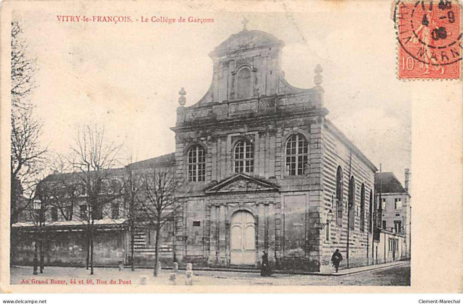 VITRY LE FRANCOIS - Le Collège De Garçons - Très Bon état - Vitry-le-François