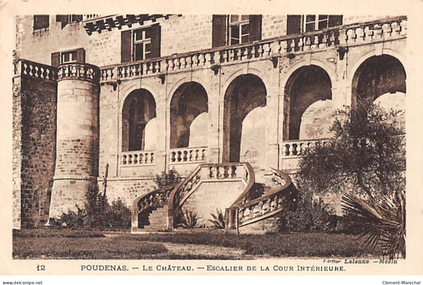 POUDENAS - Le Château - Escalier De La Cour Interieure - Très Bon état - Autres & Non Classés