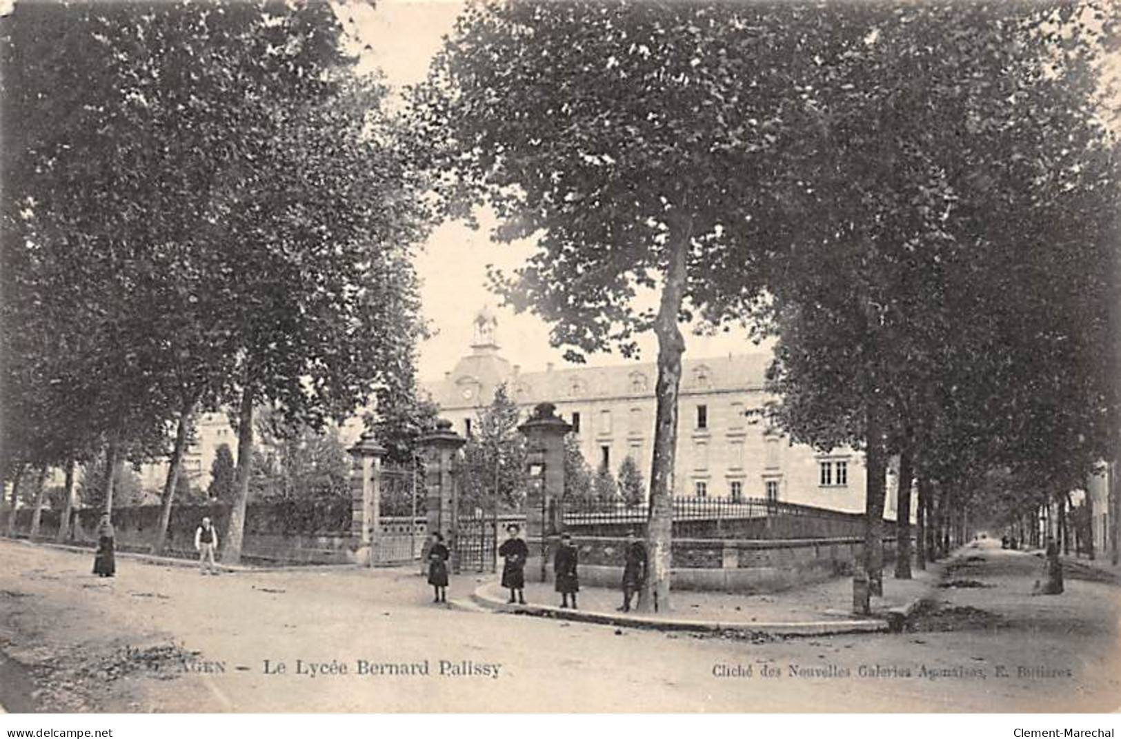 AGEN - Le Lycée Bernard Palissy - Très Bon état - Agen