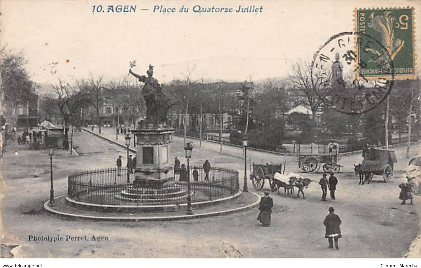 AGEN - Place Du Quatorze Juillet - Très Bon état - Agen