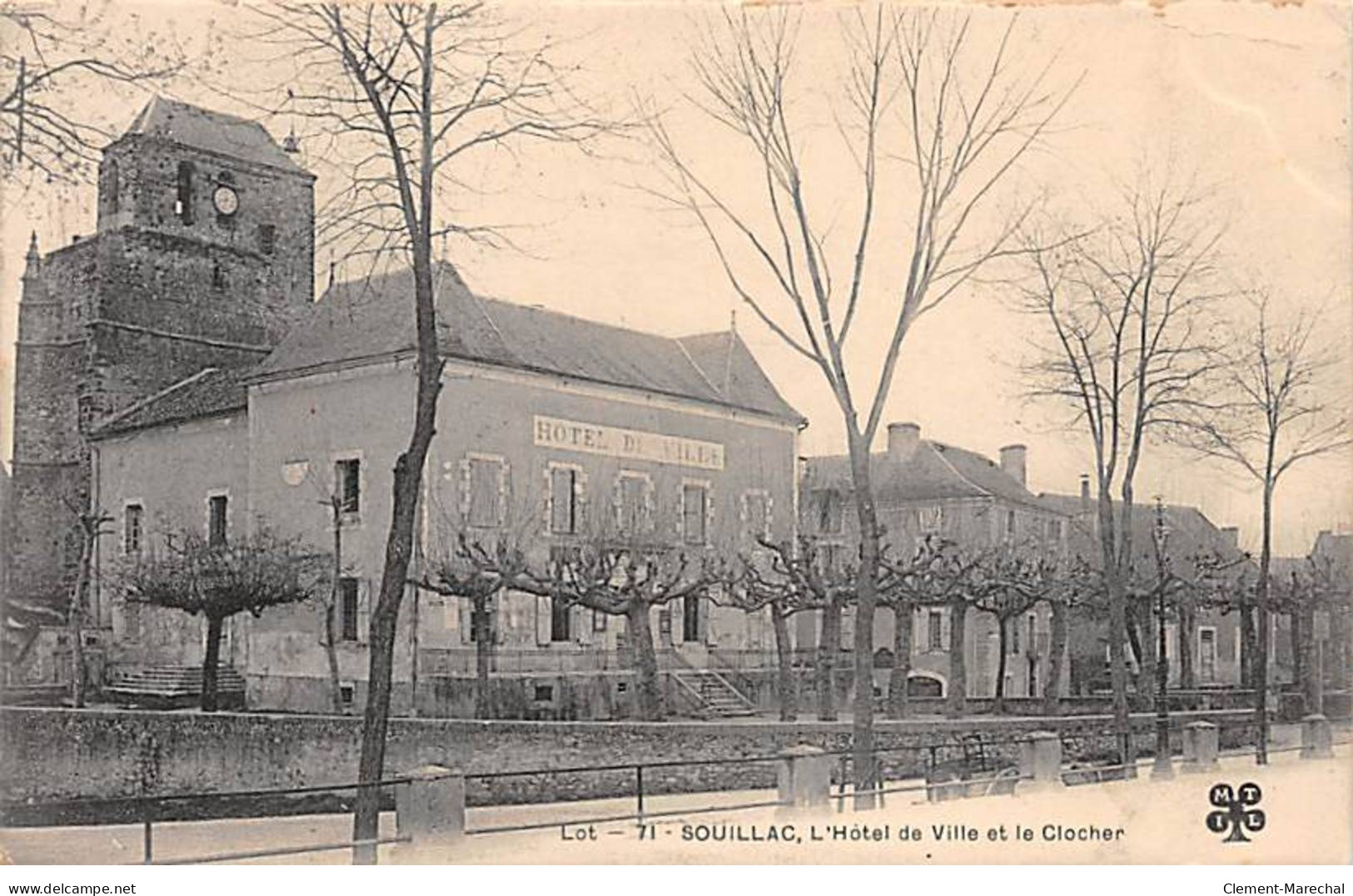 SOUILLAC - L'Hôtel De Ville Et Le Clocher - Très Bon état - Souillac