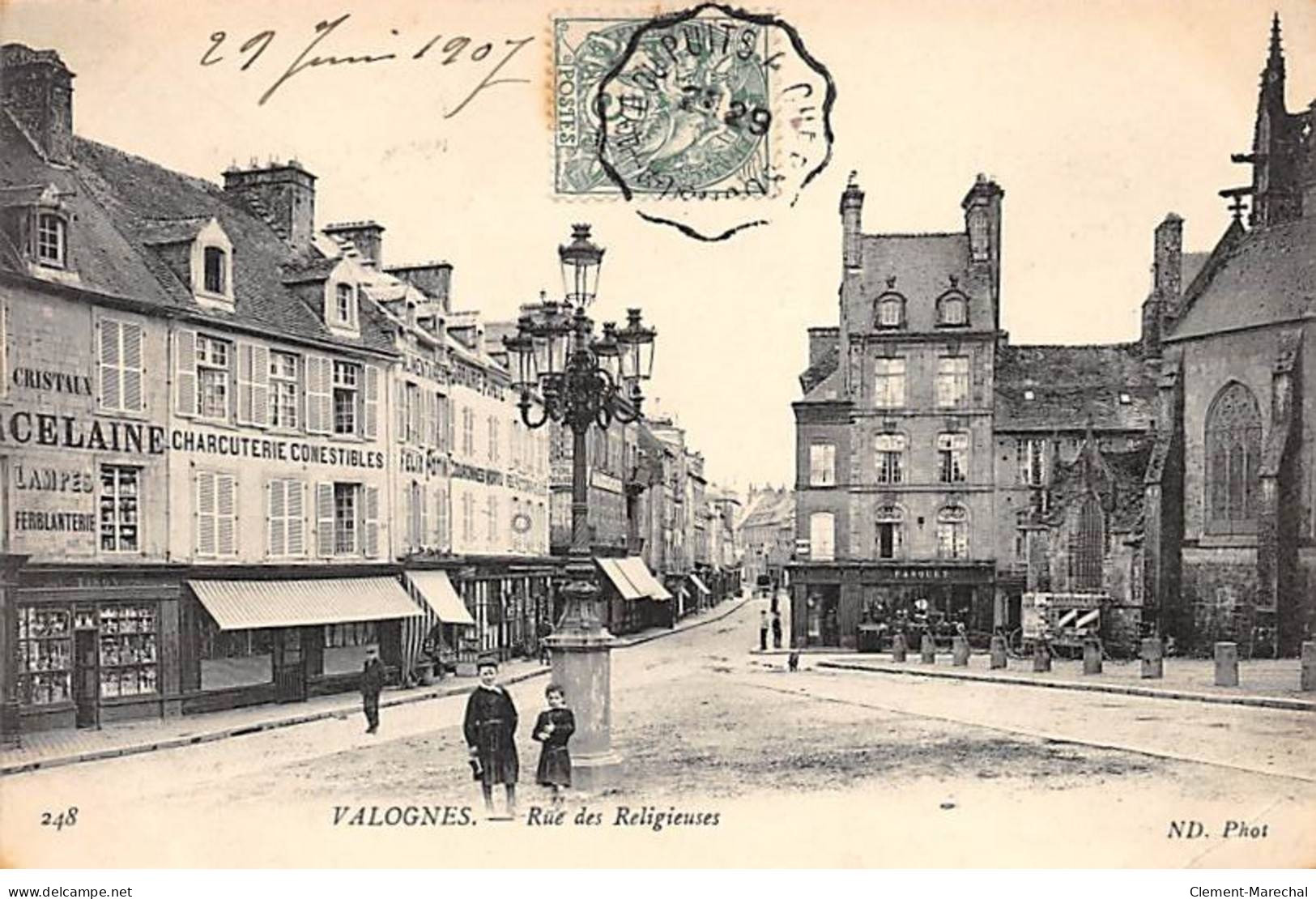 VALOGNES - Rue Des Religieuses - Très Bon état - Valognes