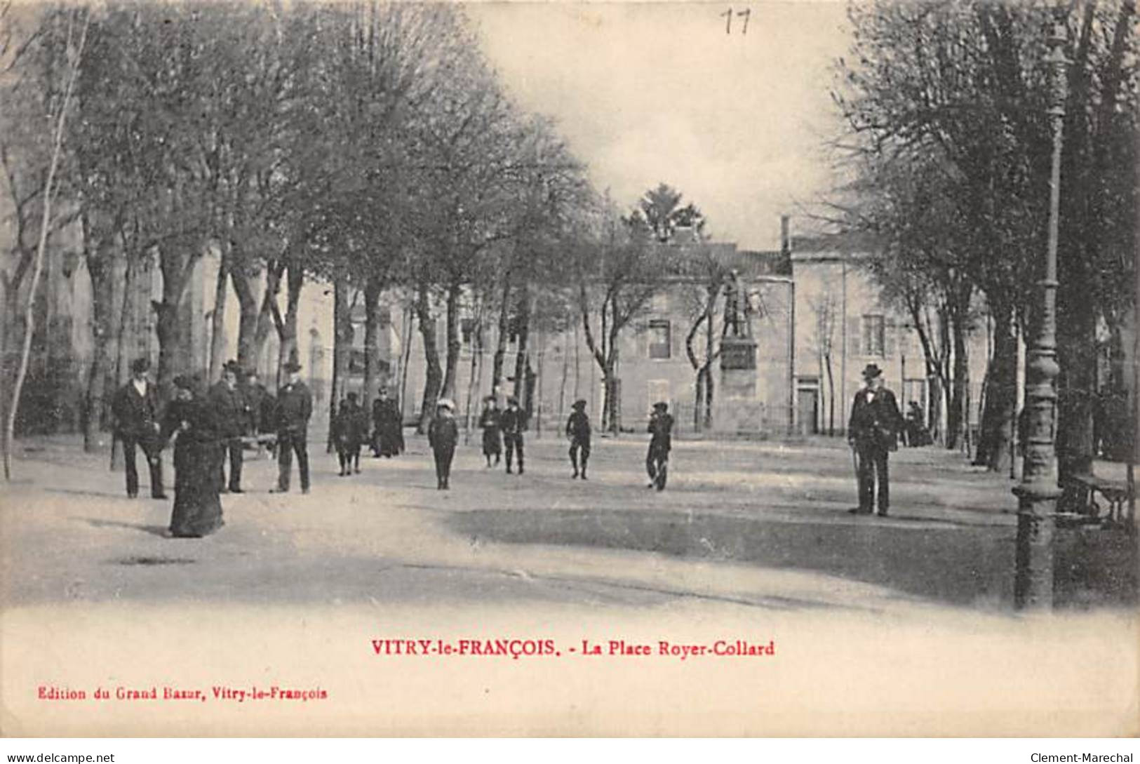 VITRY LE FRANCOIS - La Place Royer Collard - Très Bon état - Vitry-le-François