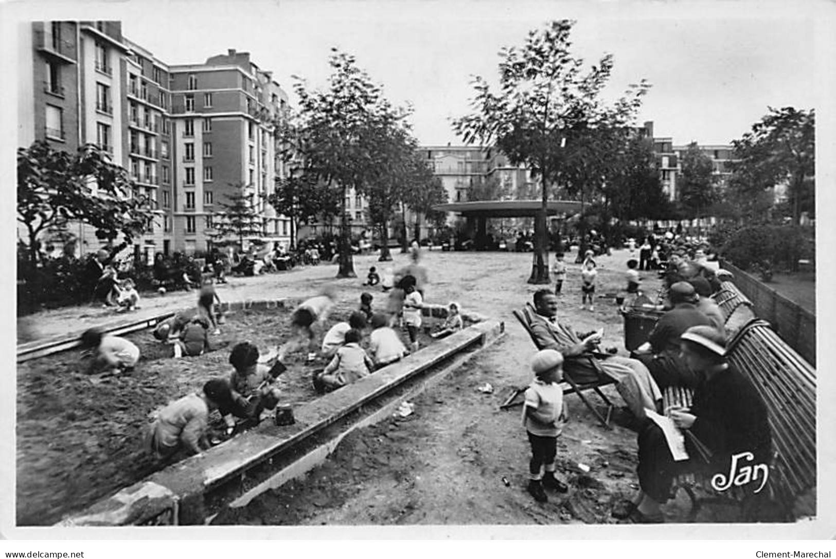 PARIS - Square Saint Lambert - Le Coin Des Enfants - Très Bon état - Distrito: 15