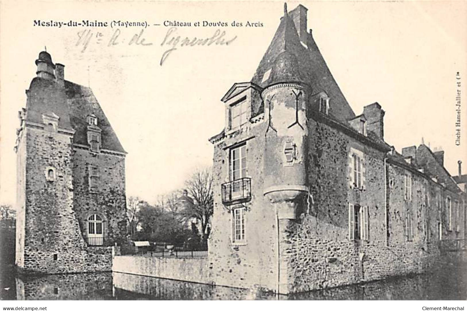 MESLAY DU MAINE - Château Et Douves Des Arcis - Très Bon état - Meslay Du Maine