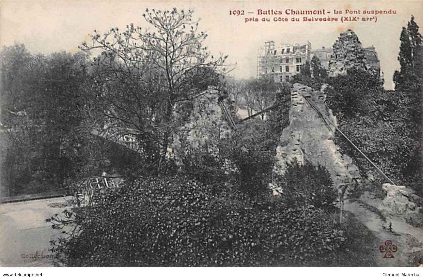 PARIS - Buttes Chaumont - Le Pont Suspendu Pris Du Côté Du Belvedère - Très Bon état - District 19