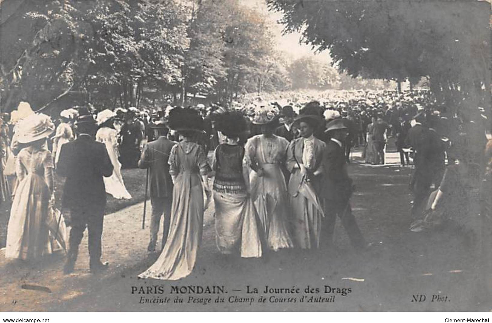 PARIS Mondain - La Journée Des Drags - Enceinte Du Pesage Du Champ De Course D'Auteuil - Très Bon état - Distretto: 19