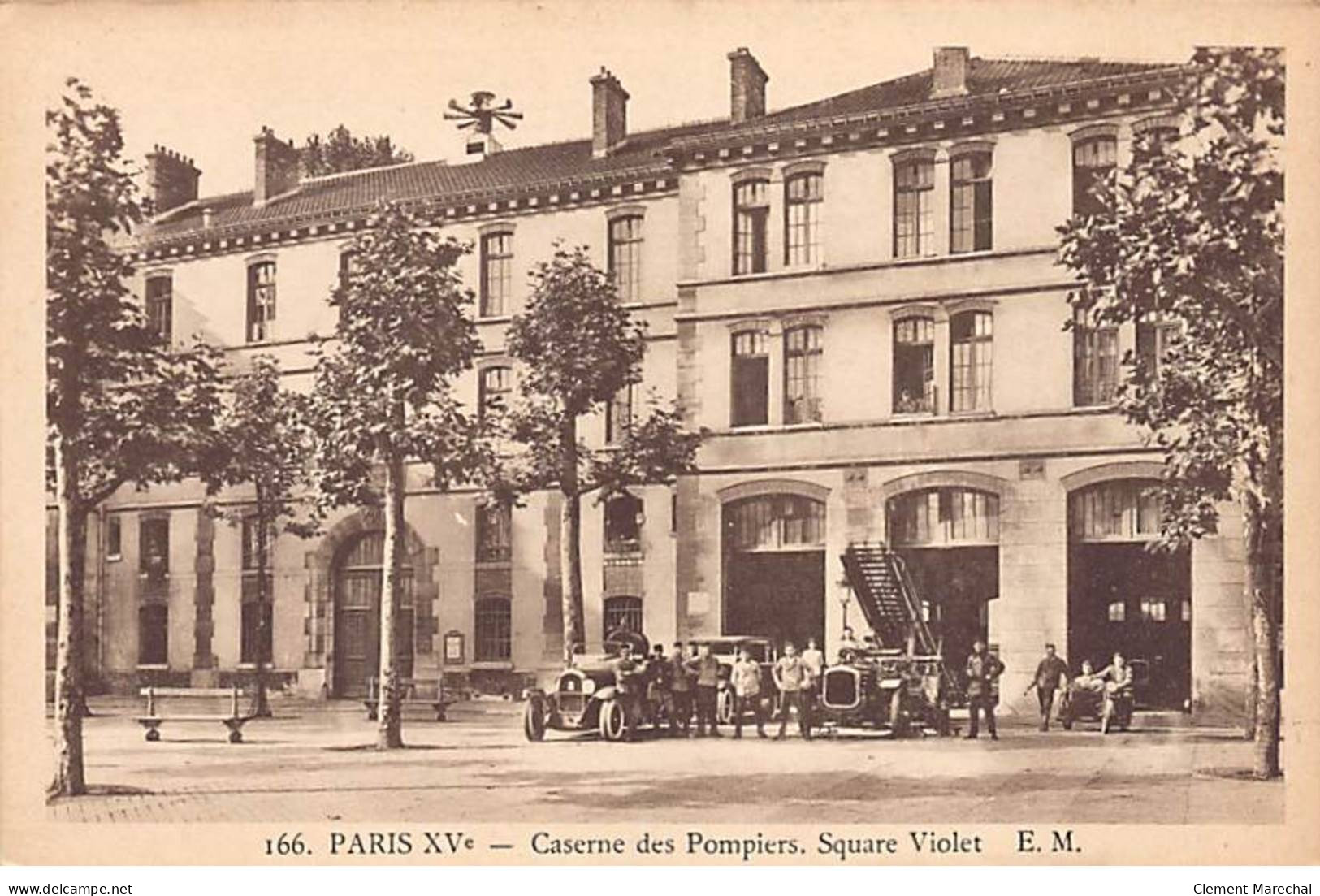 PARIS - Caserne Des Pompiers - Square Violet - Très Bon état - Arrondissement: 15