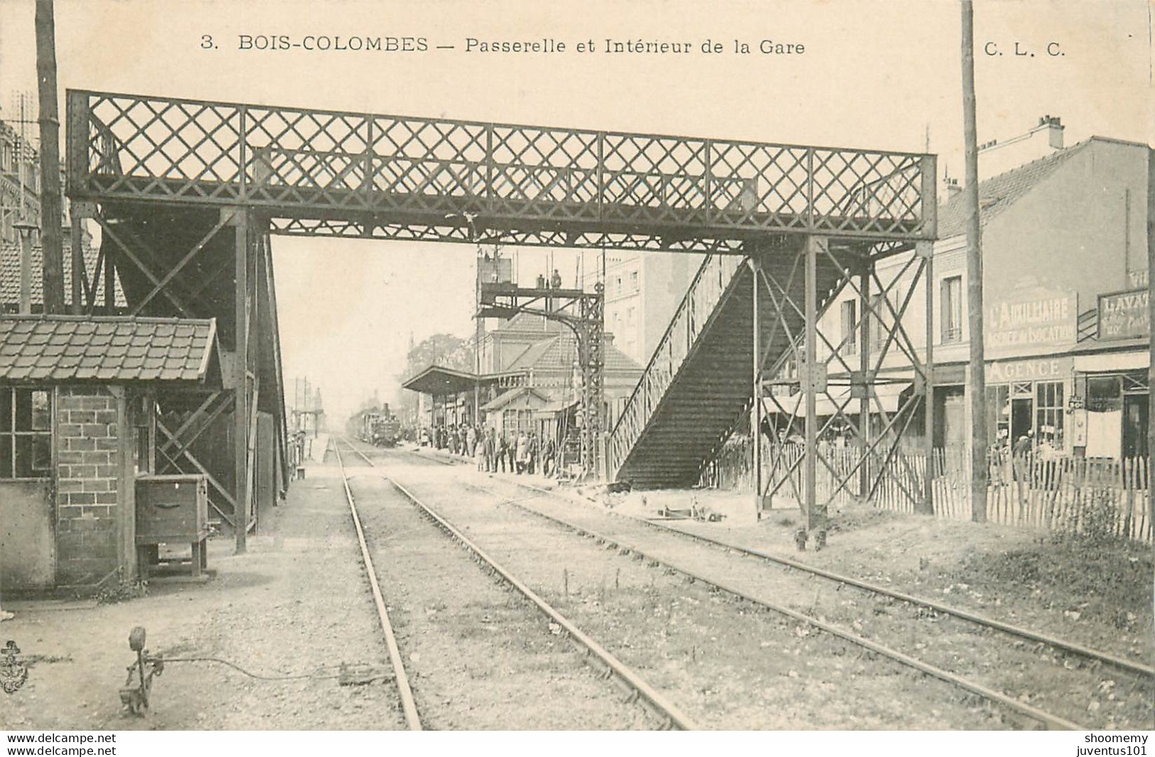 CPA Bois Colombes-Passerelle Et Intérieur De La Gare-3       L1903 - Colombes