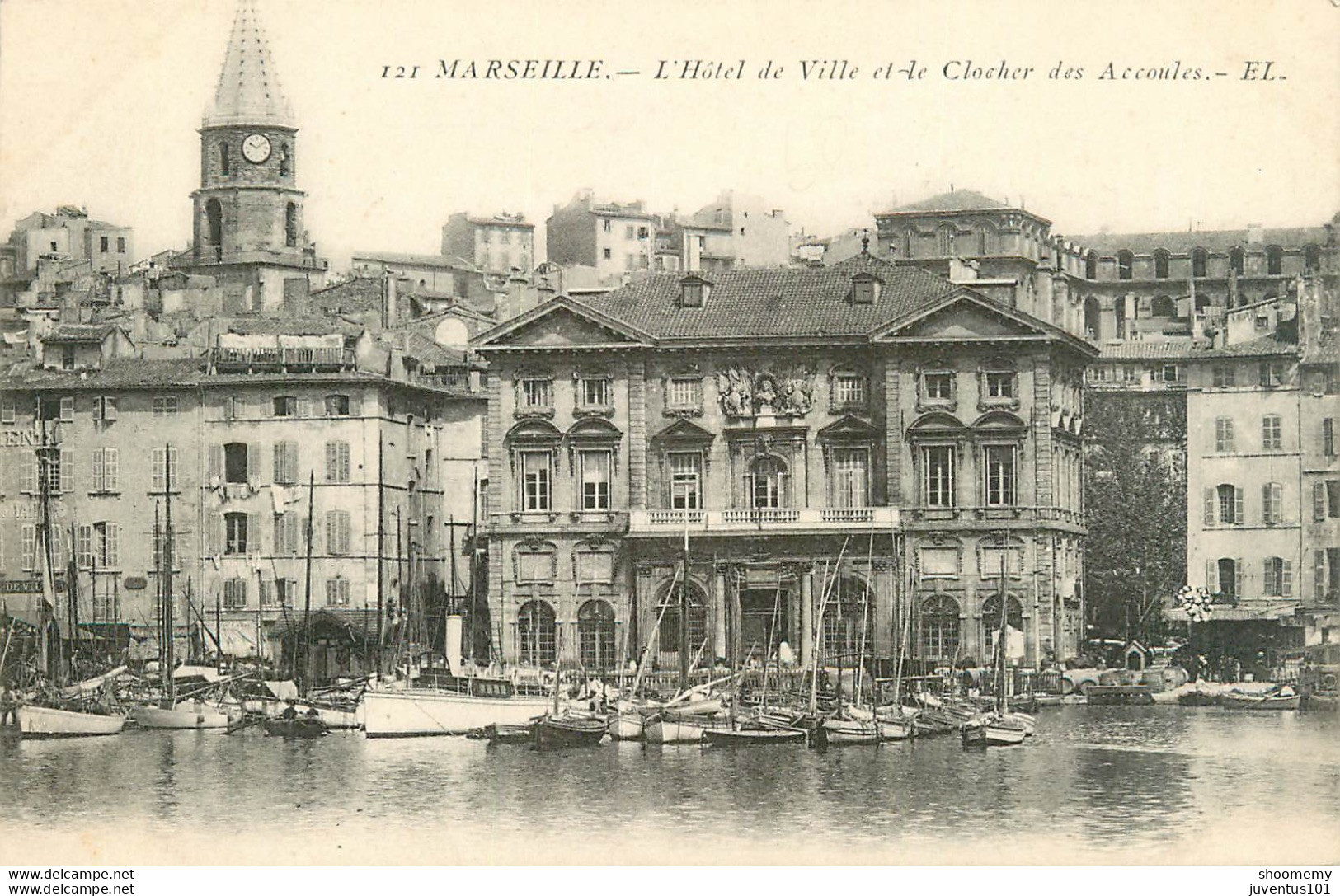 CPA Marseille-L'hôtel De Ville Et Le Clocher Des Accoules       L1613 - Non Classés