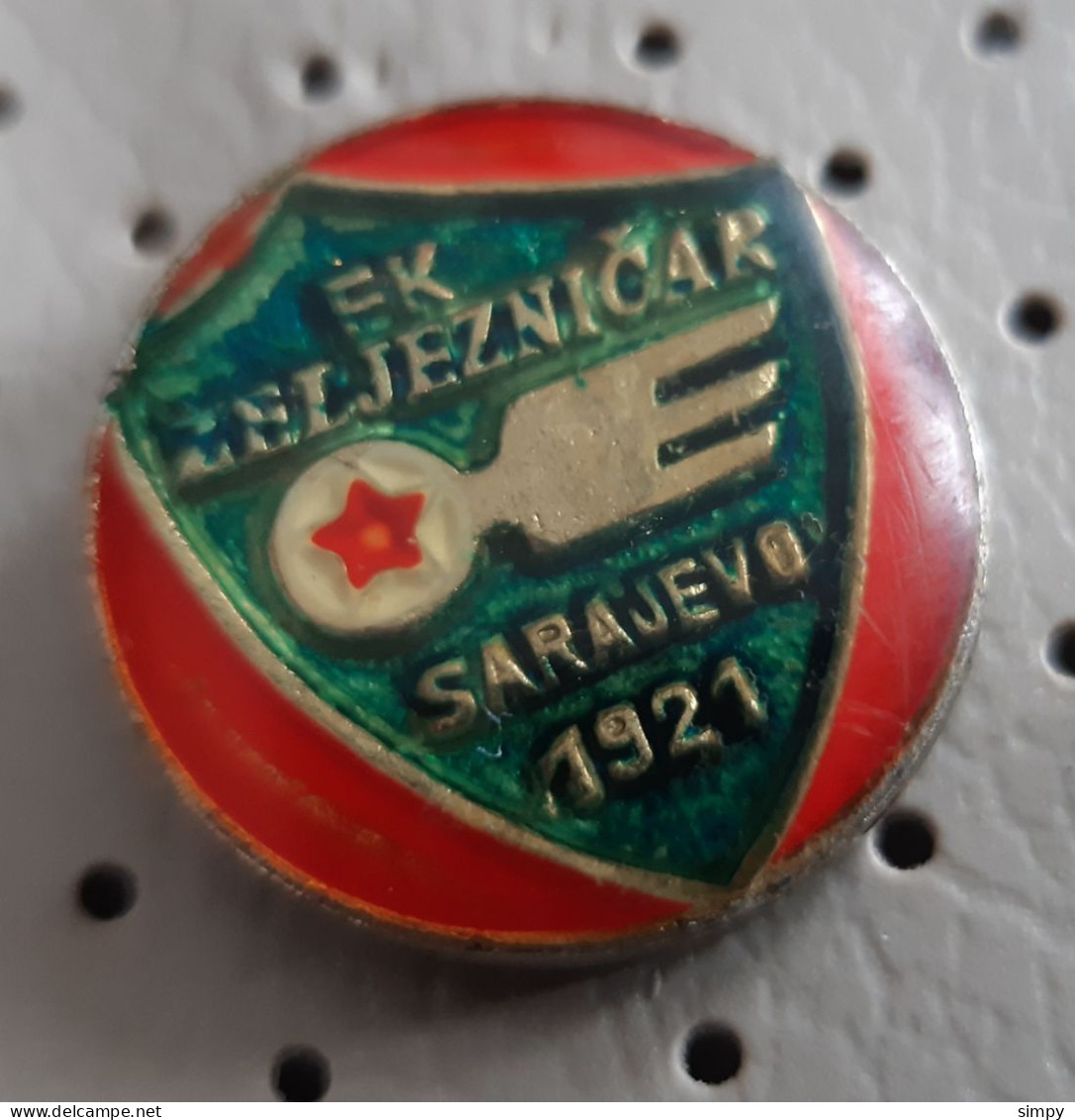 Football Club FK ZELJEZNICAR SARAJEVO 1921  Bosnia Soccer Socker Calcio Socker Ex Yugoslavia Pin - Football