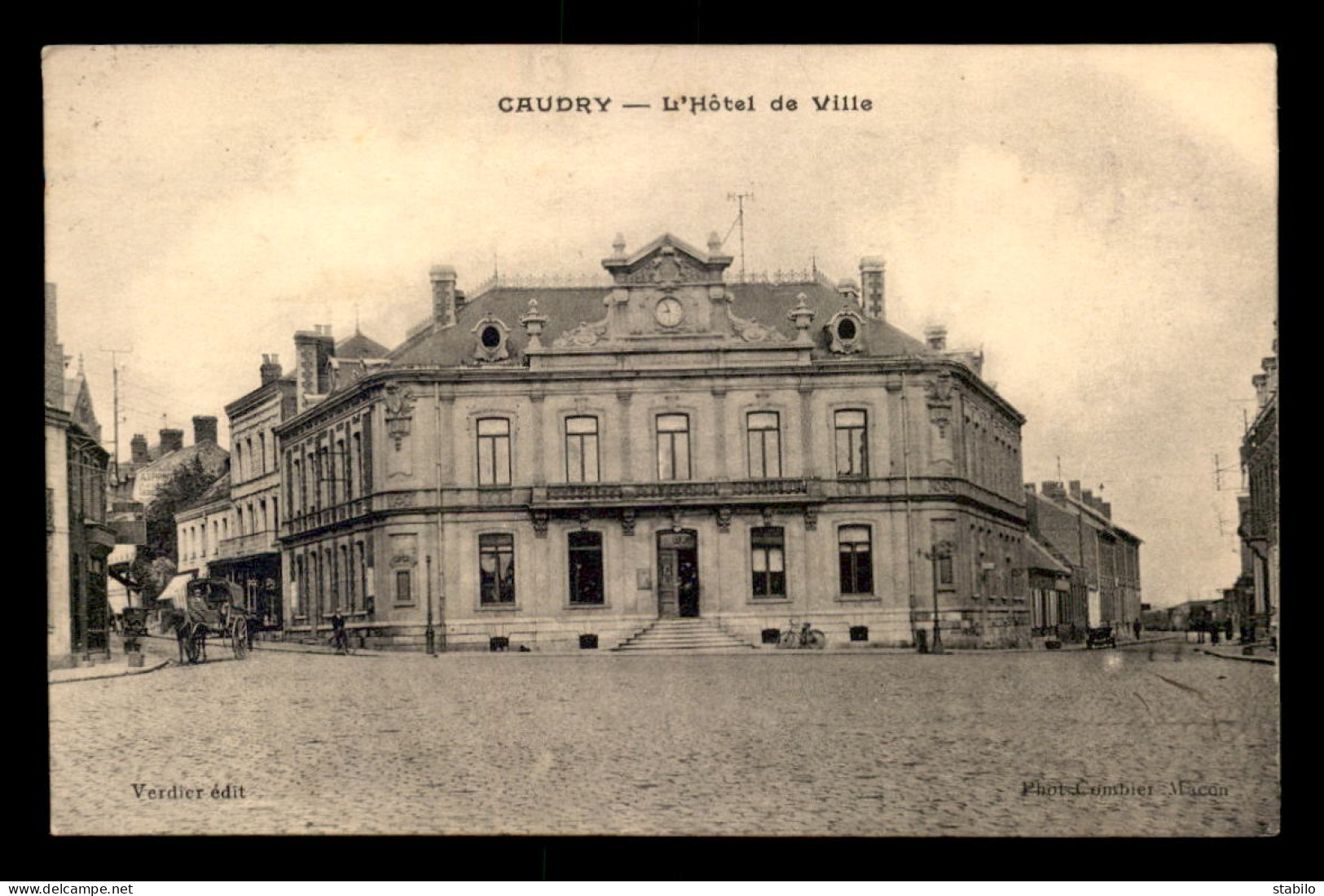 59 - CAUDRY - L'HOTEL DE VILLE - Caudry