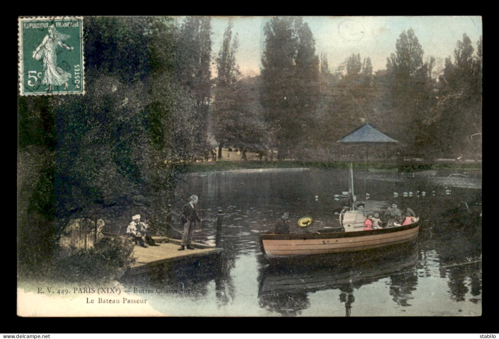 75 - PARIS 19EME - PARC DES BUTTES CHAUMONT - LE BATEAU PASSEUR - CARTE COLORISEE - Paris (19)