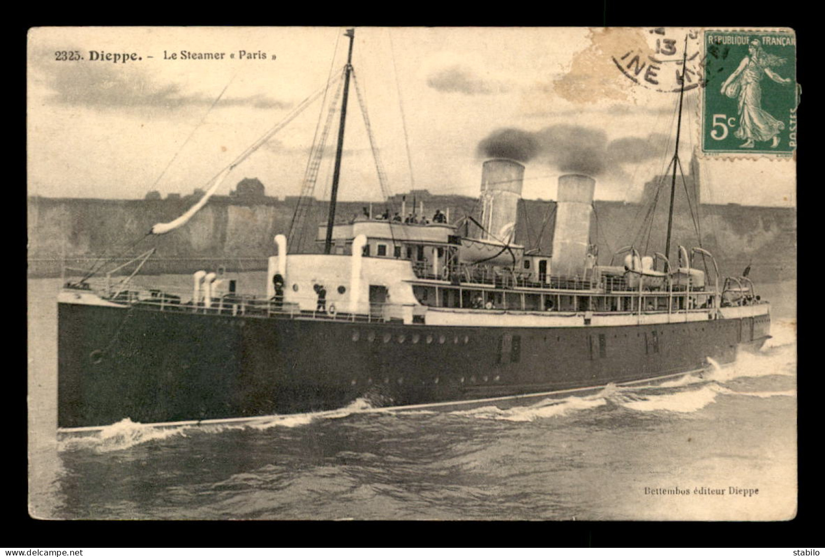 BATEAUX  - PAQUEBOT PARIS A DIEPPE - Steamers