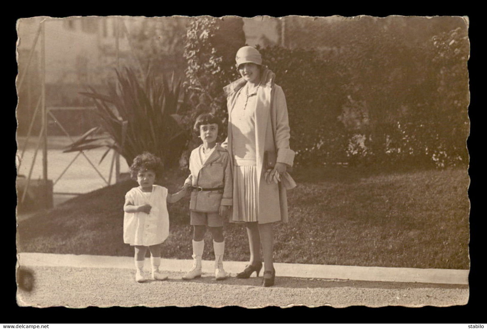 CARTE PHOTO - FEMME ET ENFANTS - Fotografie