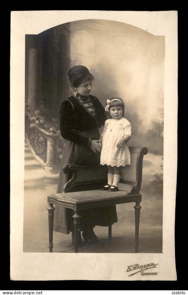 CARTE PHOTO - FEMME ET ENFANT - PHOTOGRAPHE E. PINEAU LIMOGES - Fotografia