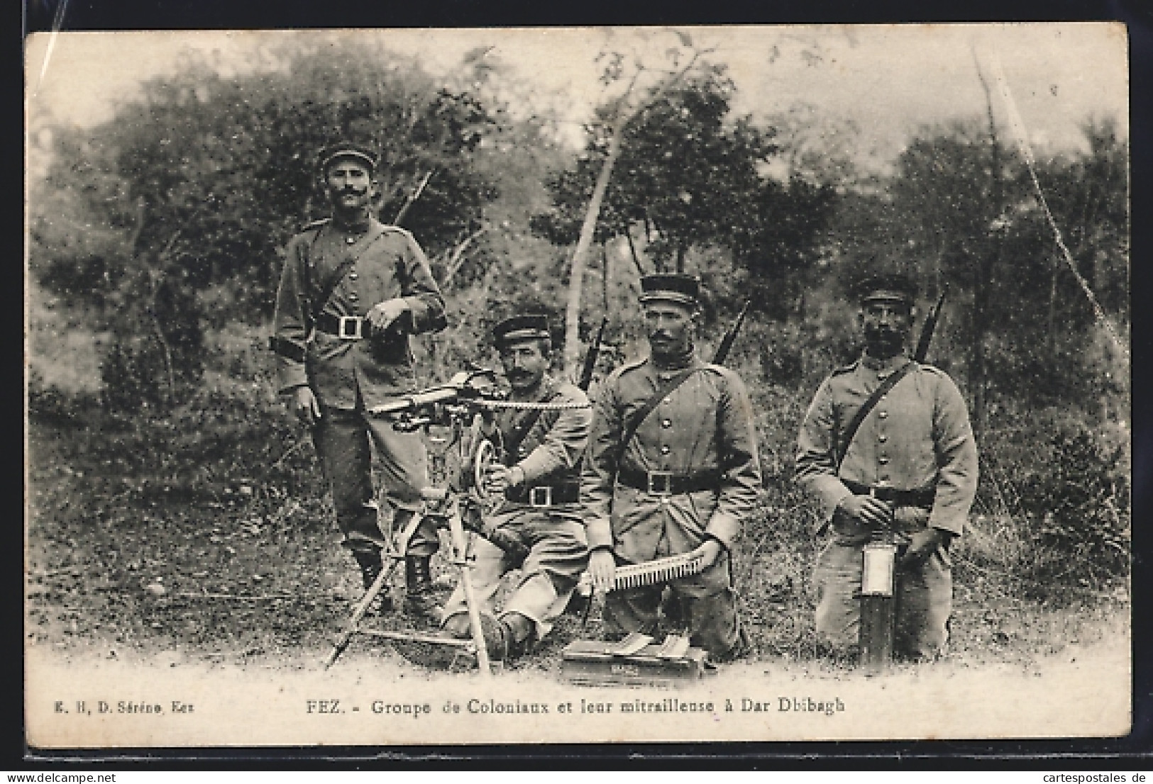 CPA Fez, Groupe De Coloniaux Et Leur Mitrailleuse à Dar Dbibagh  - Fez