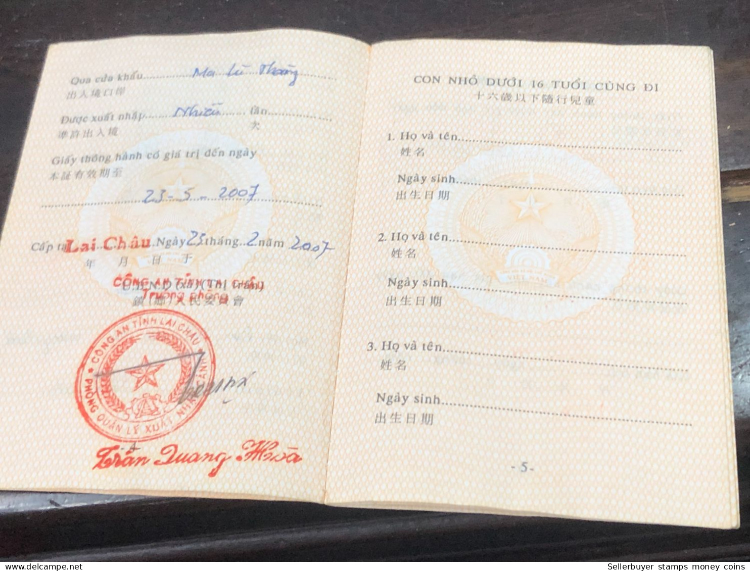 VIET NAM -OLD-GIAY THONG HANH-ID PASSPORT-name-LE THI KIM NHI-2007-1pcs Book - Verzamelingen