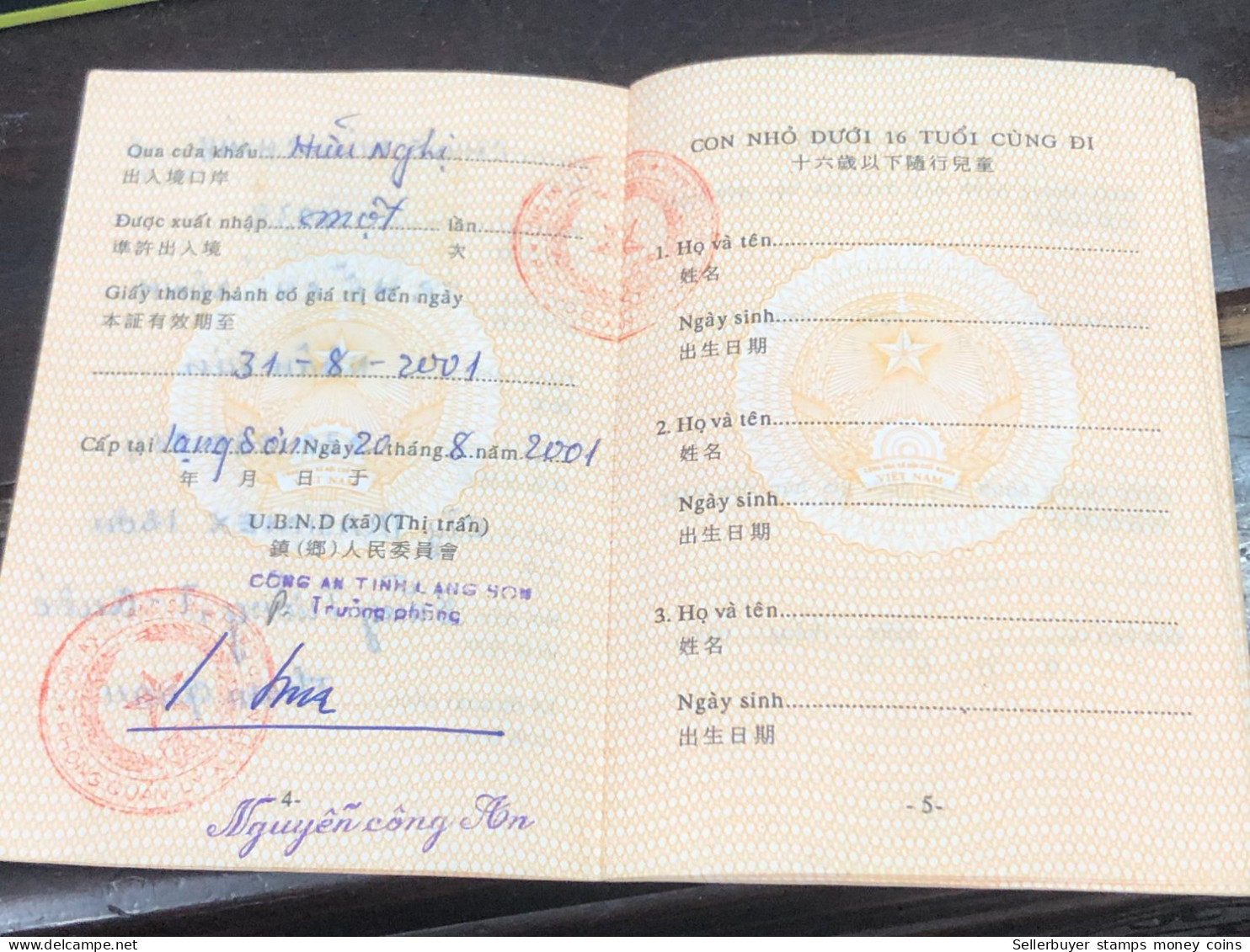 VIET NAM -OLD-GIAY THONG HANH-ID PASSPORT-name-CHUNG MINH HANH-2001-1pcs Book - Sammlungen