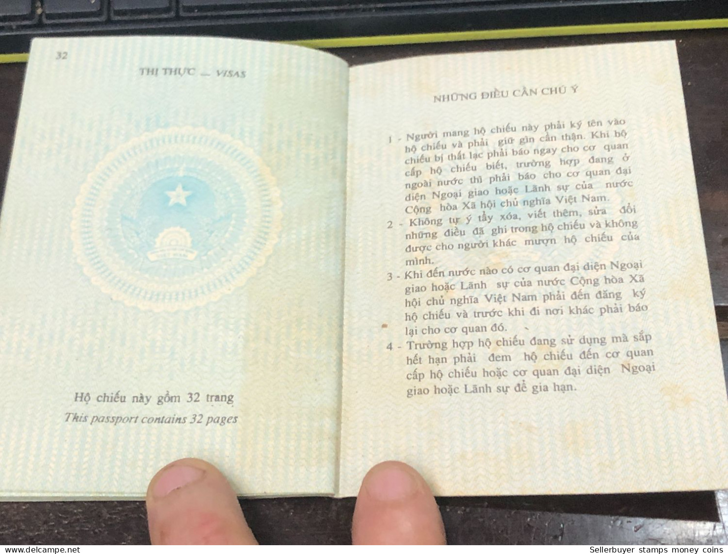 VIET NAM -OLD-ID PASSPORT-name-NGO QUAN HUNG-2001-1pcs Book - Collections