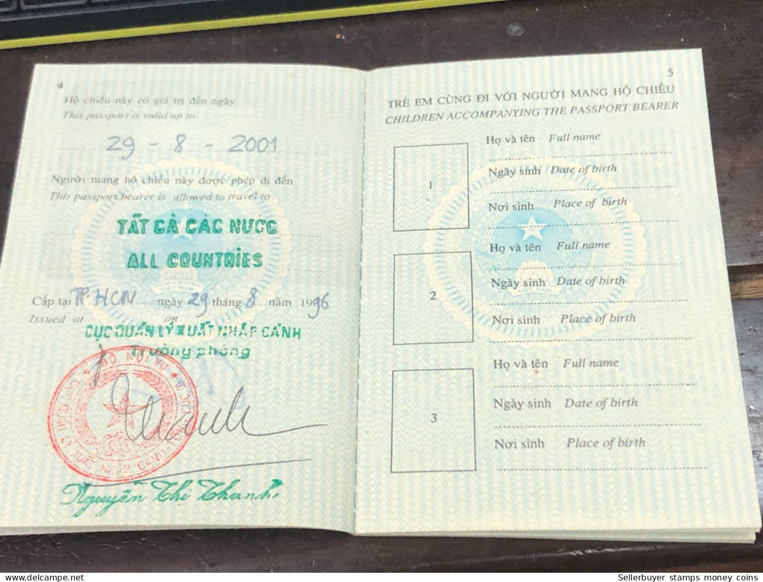 VIET NAM -OLD-ID PASSPORT-name-VIEN VAN THO-2001-1pcs Book - Collections