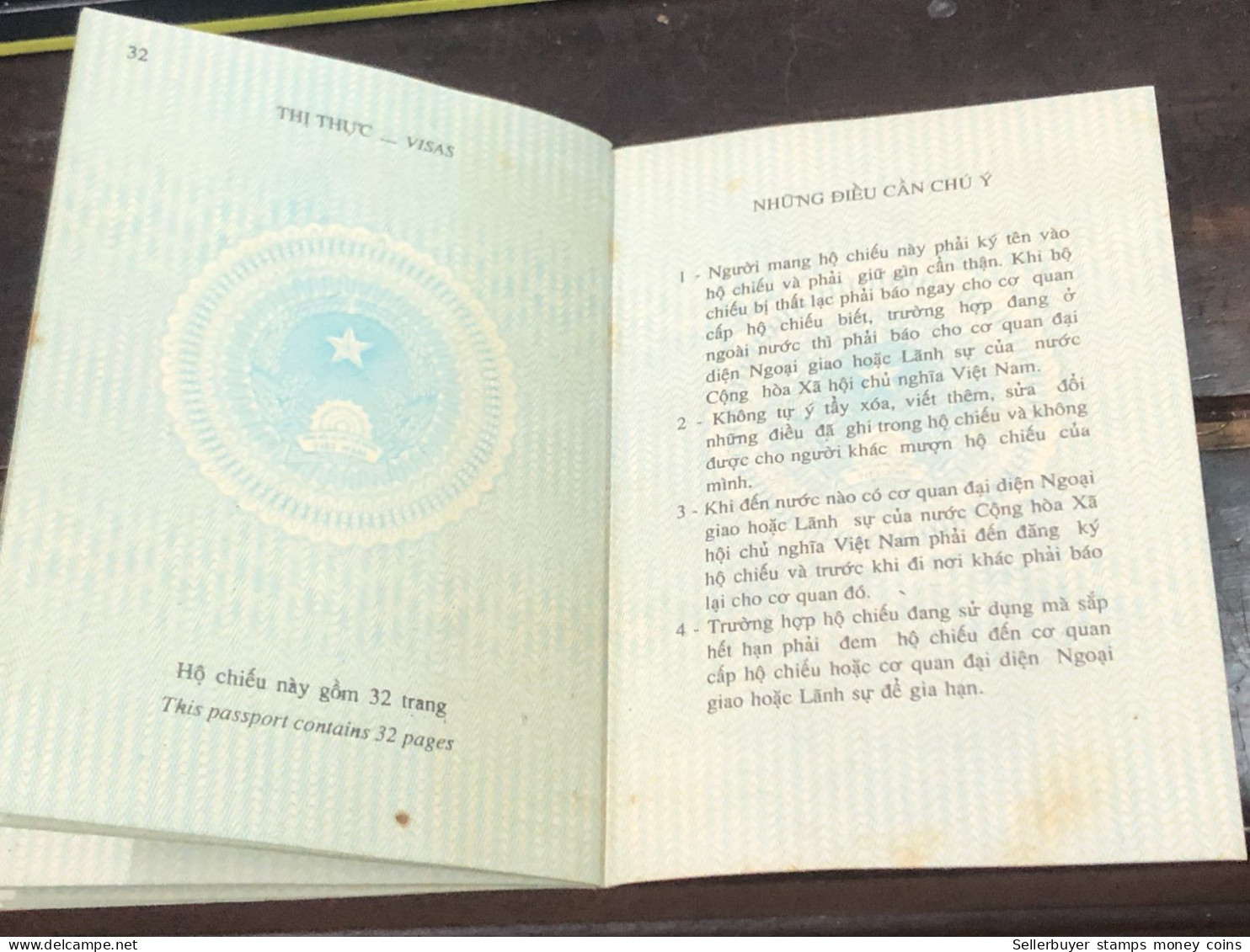 VIET NAM -OLD-ID PASSPORT-name-NGUYEN VAN HUNG-2001-1pcs Book - Collections