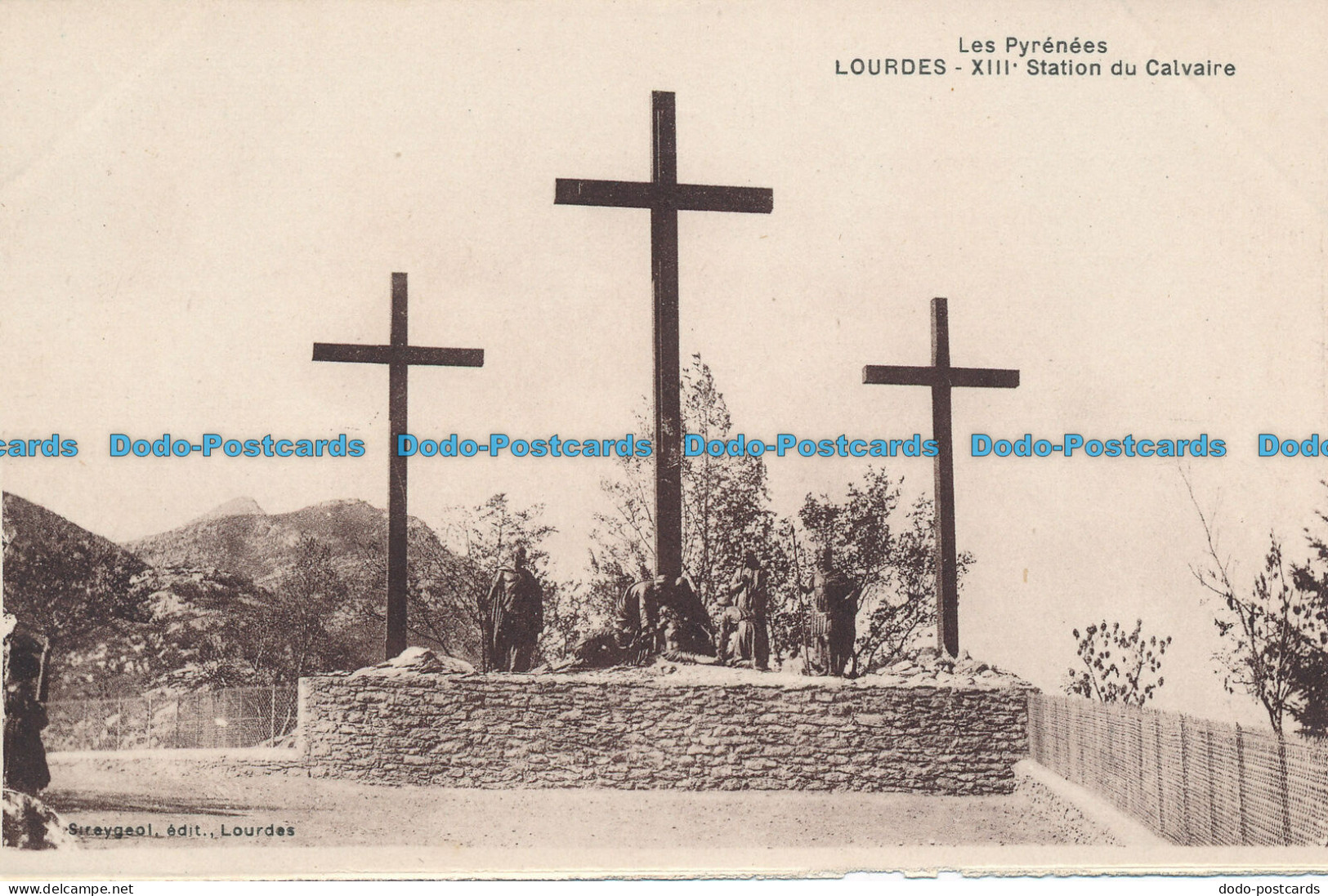 R034581 Les Pyrenees Lourdes. XIII Station Du Calvaire - Wereld