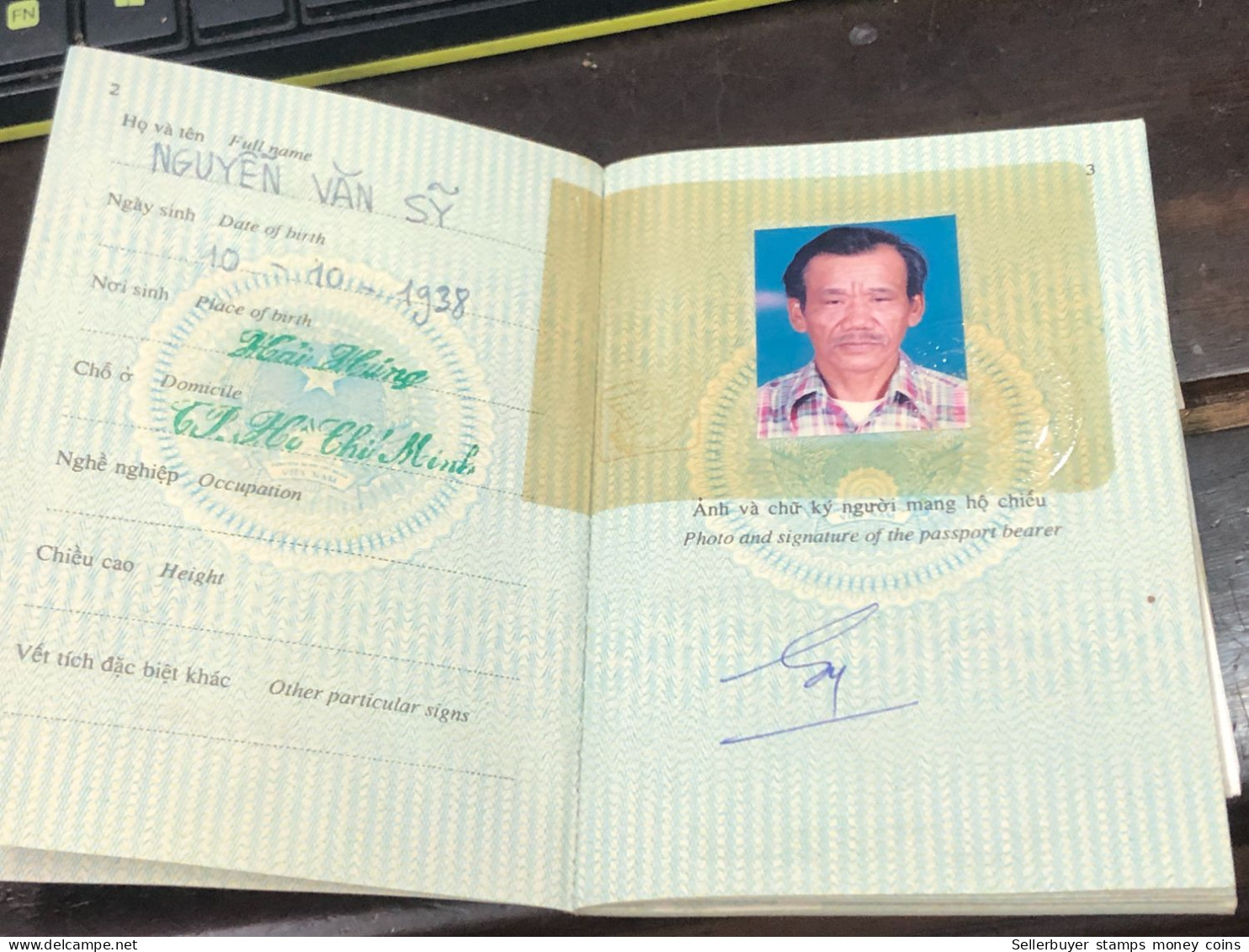 VIET NAM -OLD-ID PASSPORT-name-NGUYEN VAN SI-2001-1pcs Book - Collections