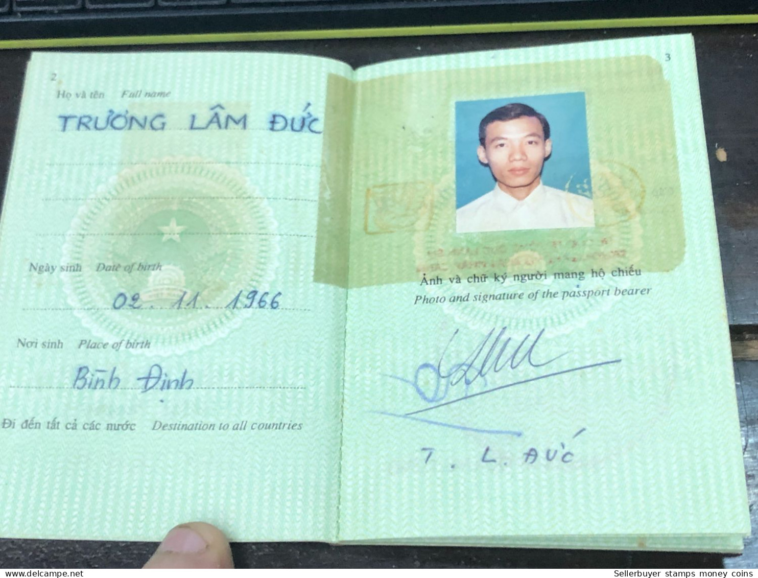 VIET NAM -OLD-ID PASSPORT-name-TRUONG LAM DUC-2001-1pcs Book - Collections