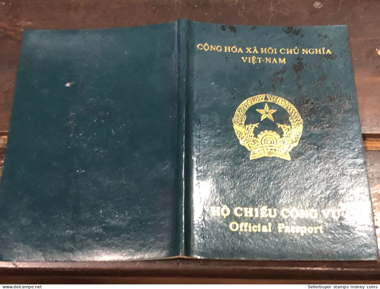 VIET NAM -OLD-ID PASSPORT-name-TRUONG LAM DUC-2001-1pcs Book - Collections