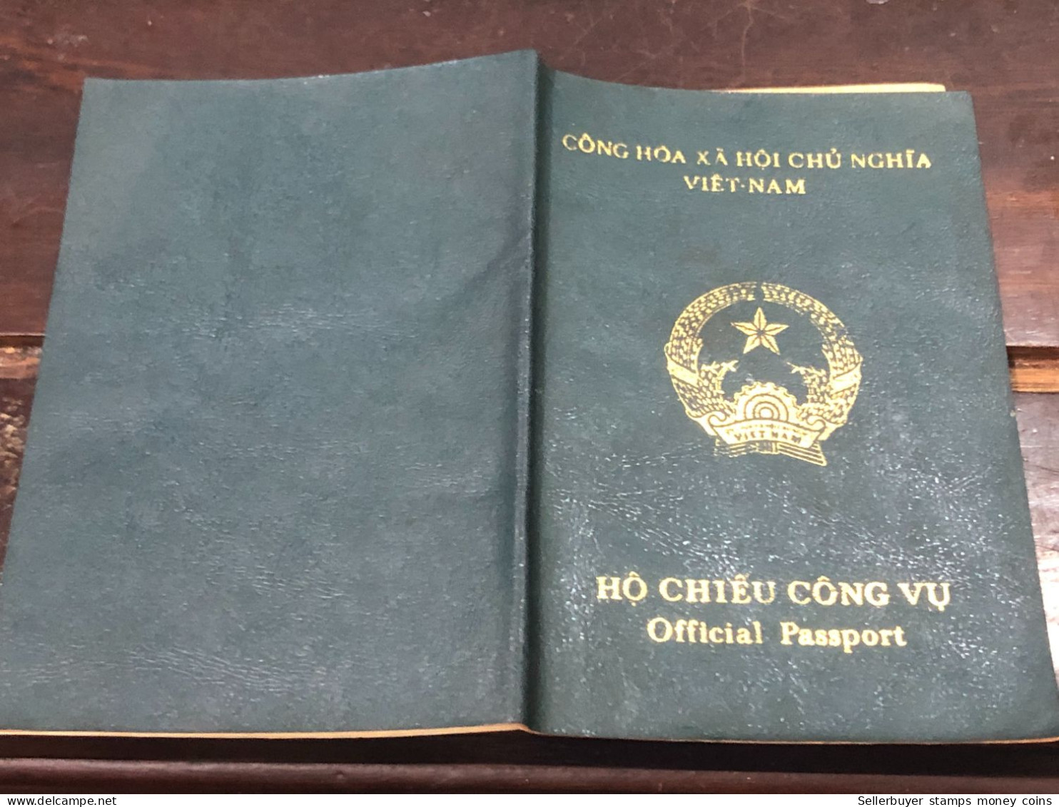 VIET NAM -OLD-ID PASSPORT-name-LE VAN PHAP-1997-1pcs Book - Collezioni