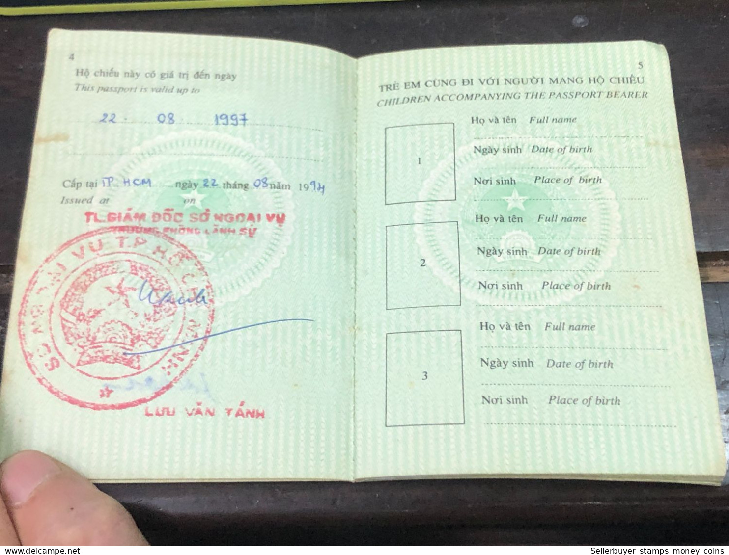 VIET NAM -OLD-ID PASSPORT-name-PHUNG DANG KHOA-1997-1pcs Book - Verzamelingen