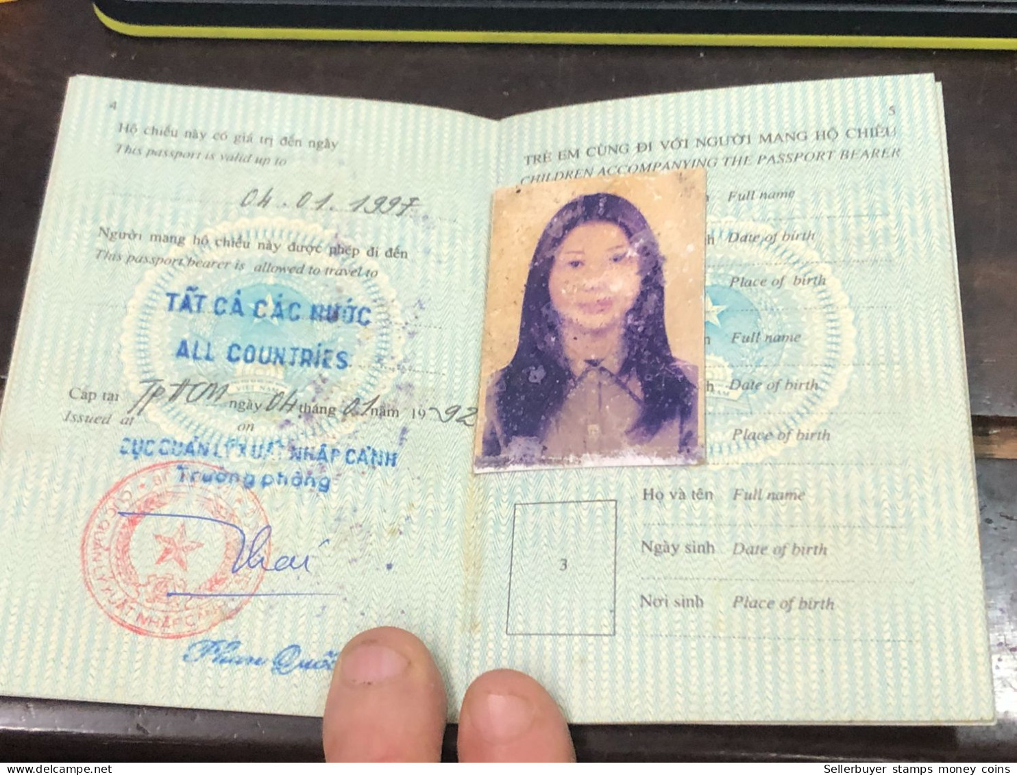 VIET NAM -OLD-ID PASSPORT-name-BANG MAI TRUONG HAI-1997-1pcs Book - Sammlungen