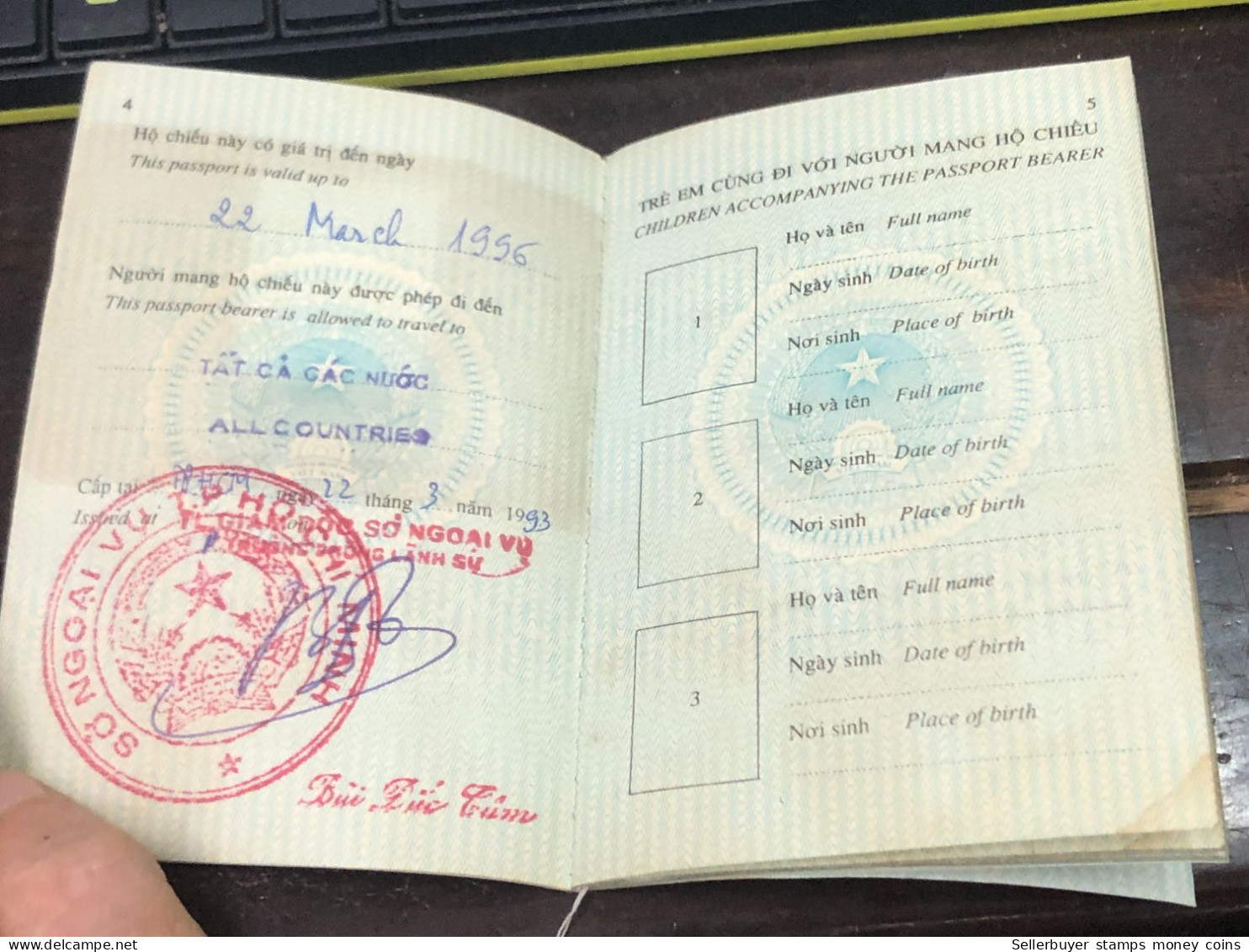 VIET NAM -OLD-ID PASSPORT-name-BUI NGOC THO-1996-1pcs Book - Verzamelingen