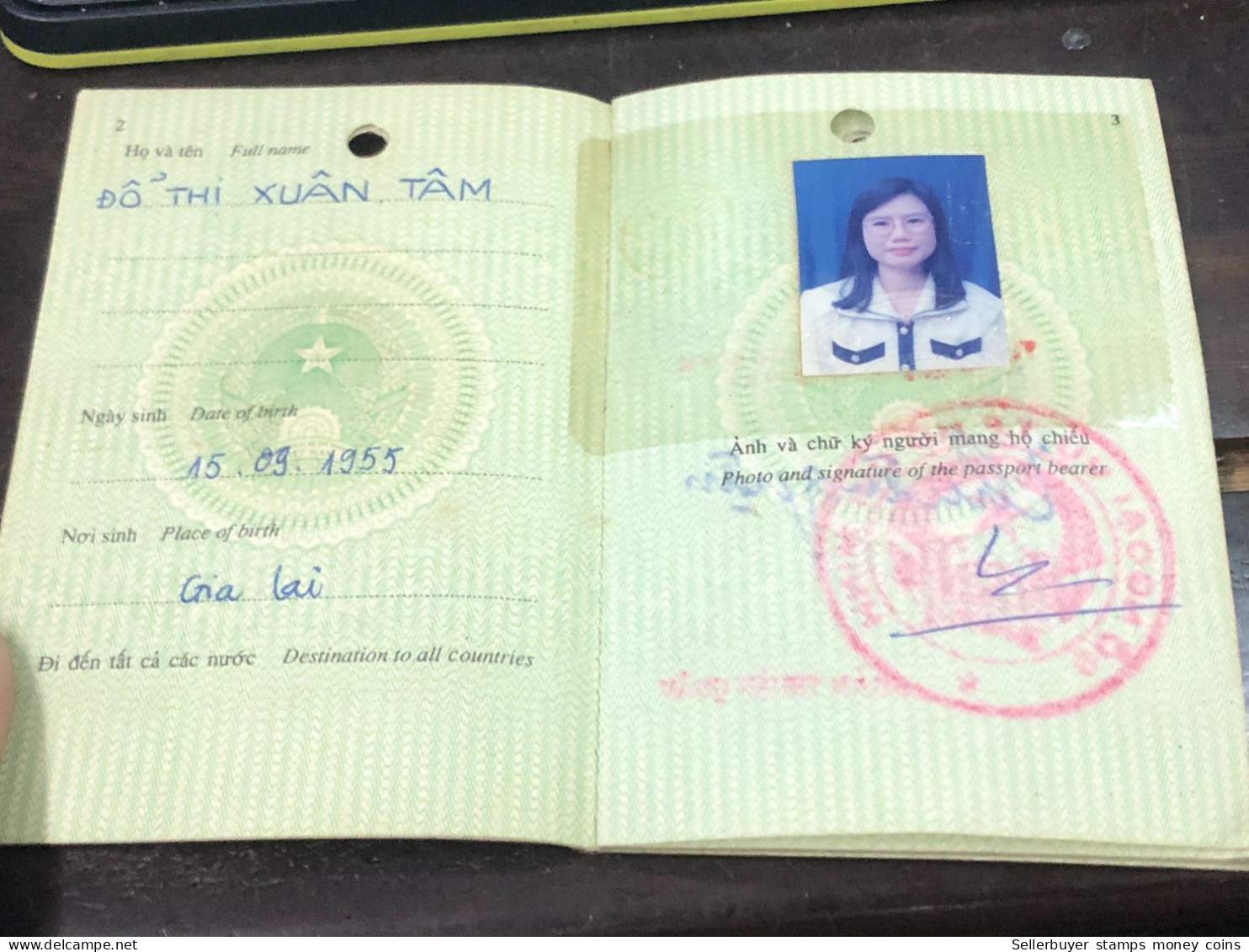 VIET NAM -OLD-ID PASSPORT-name-DO THI XUAN TAM-2001-1pcs Book - Collections