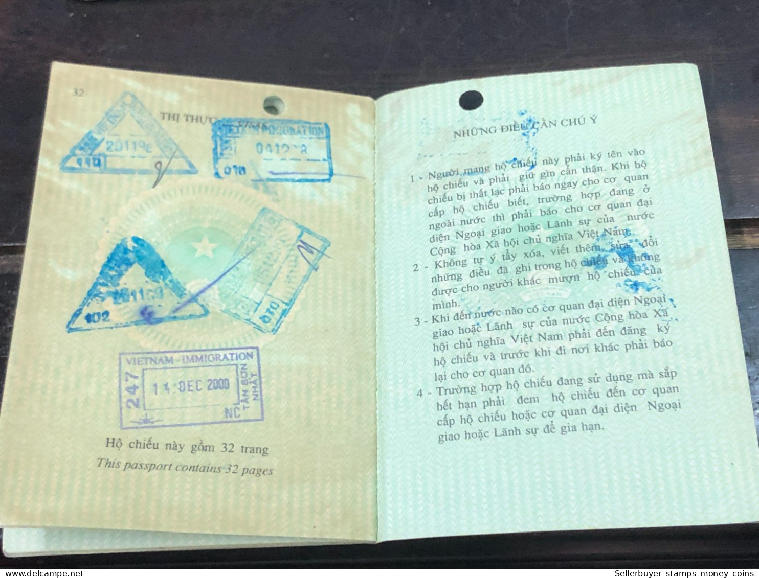 VIET NAM -OLD-ID PASSPORT-name-NGUYEN PHAN VIET-2002-1pcs Book - Collezioni