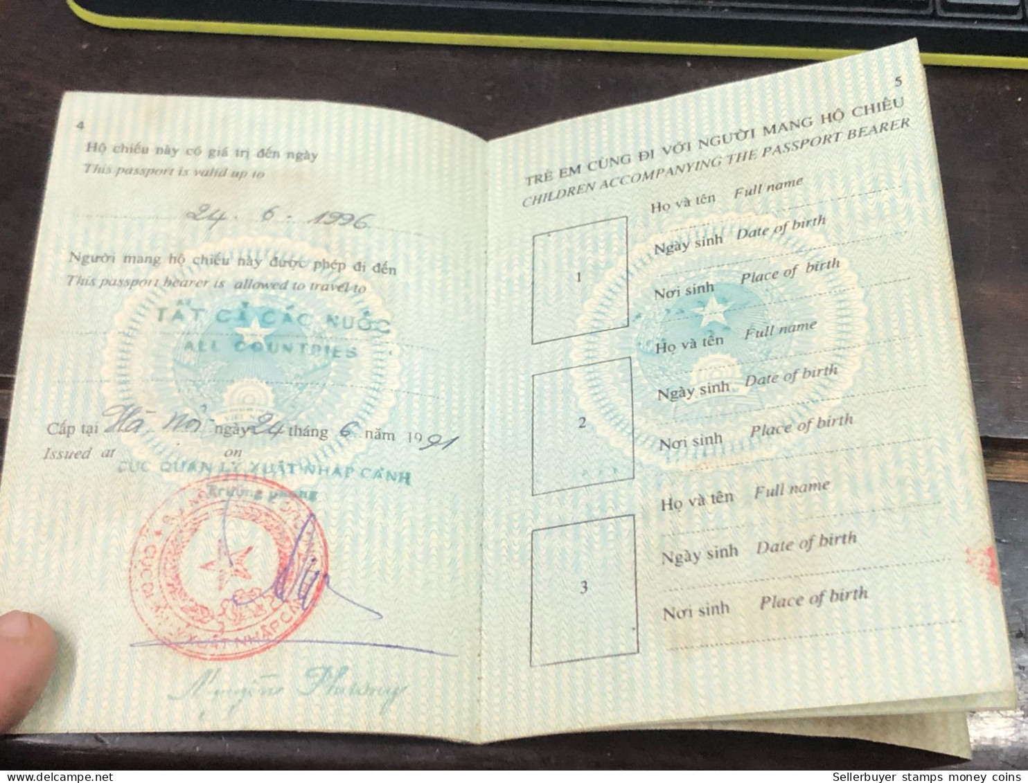 VIET NAM -OLD-ID PASSPORT-name-LE VINH BAO-1996-1pcs Book - Collections