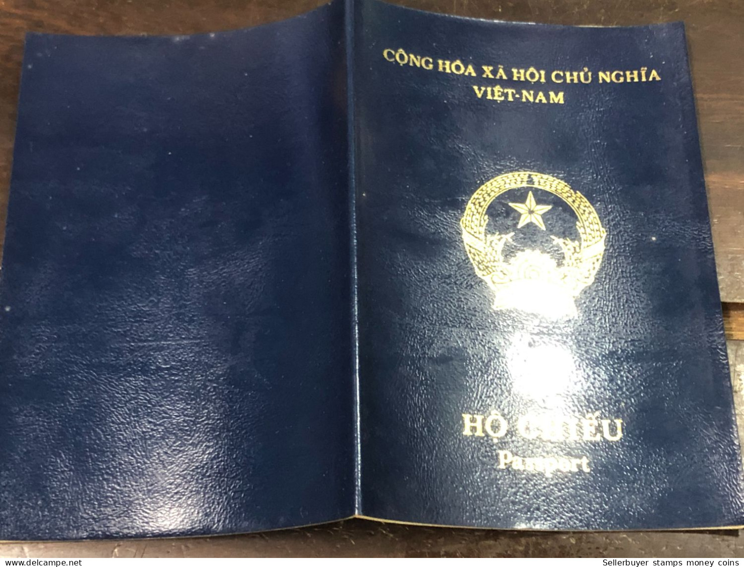 VIET NAM -OLD-ID PASSPORT-name-LE THI QUYNH NHU-1996-1pcs Book - Collections