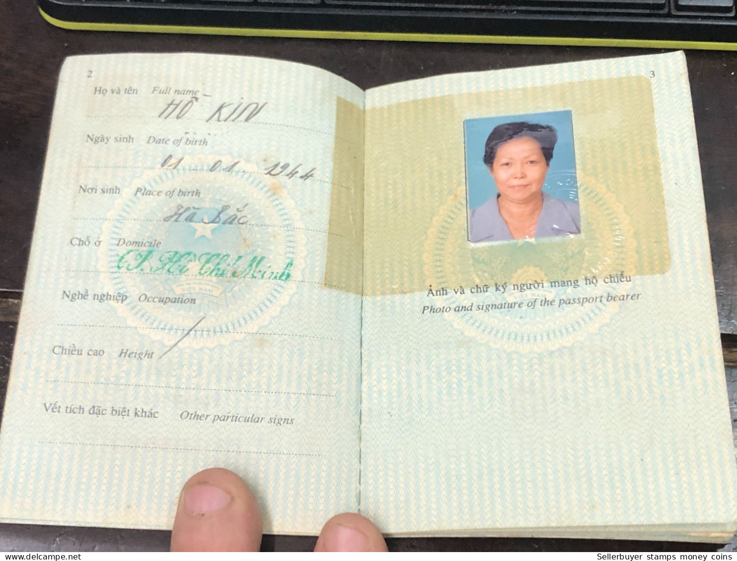 VIET NAM -OLD-GIAY THONG HANHID PASSPORT-name-HO KIN-2002-1pcs Book - Colecciones
