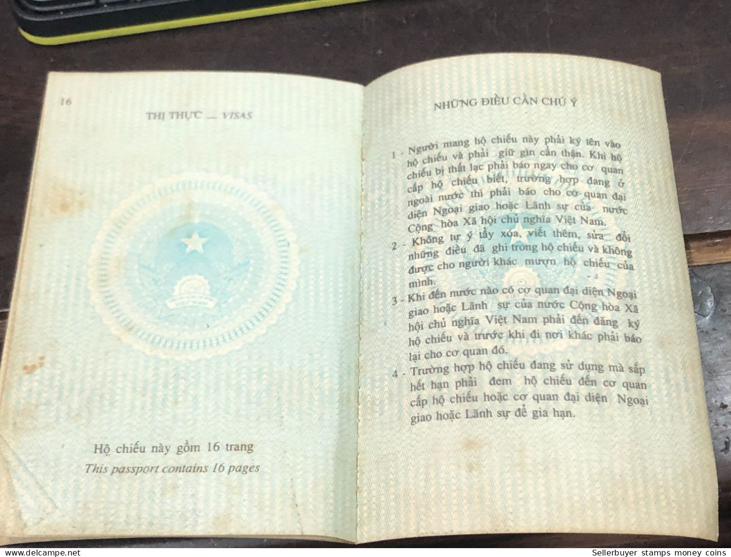 VIET NAM -OLD-ID PASSPORT-name-NGUYEN THI HONG TRANG-1995-1pcs Book - Sammlungen