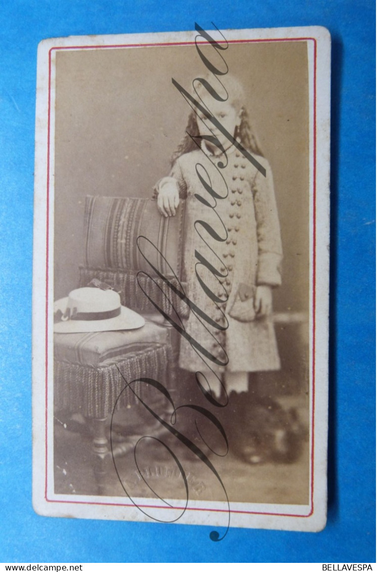 C.D.V. Carte De Visite. Atelier Portret Photo Felecia BIDLOT ?  7 Ans - Personnes Identifiées