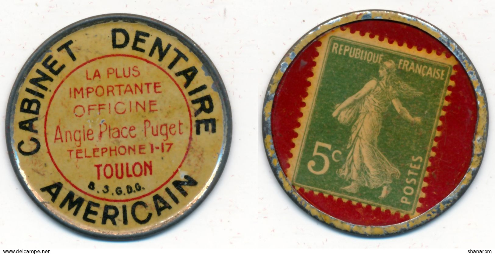 TIMBRES-MONNAIE // TOULON (Var 83) // CABINET DENTAIRE AMERICAIN // Timbre De Cinq Centimes Vert // Fond Rouge - Otros & Sin Clasificación