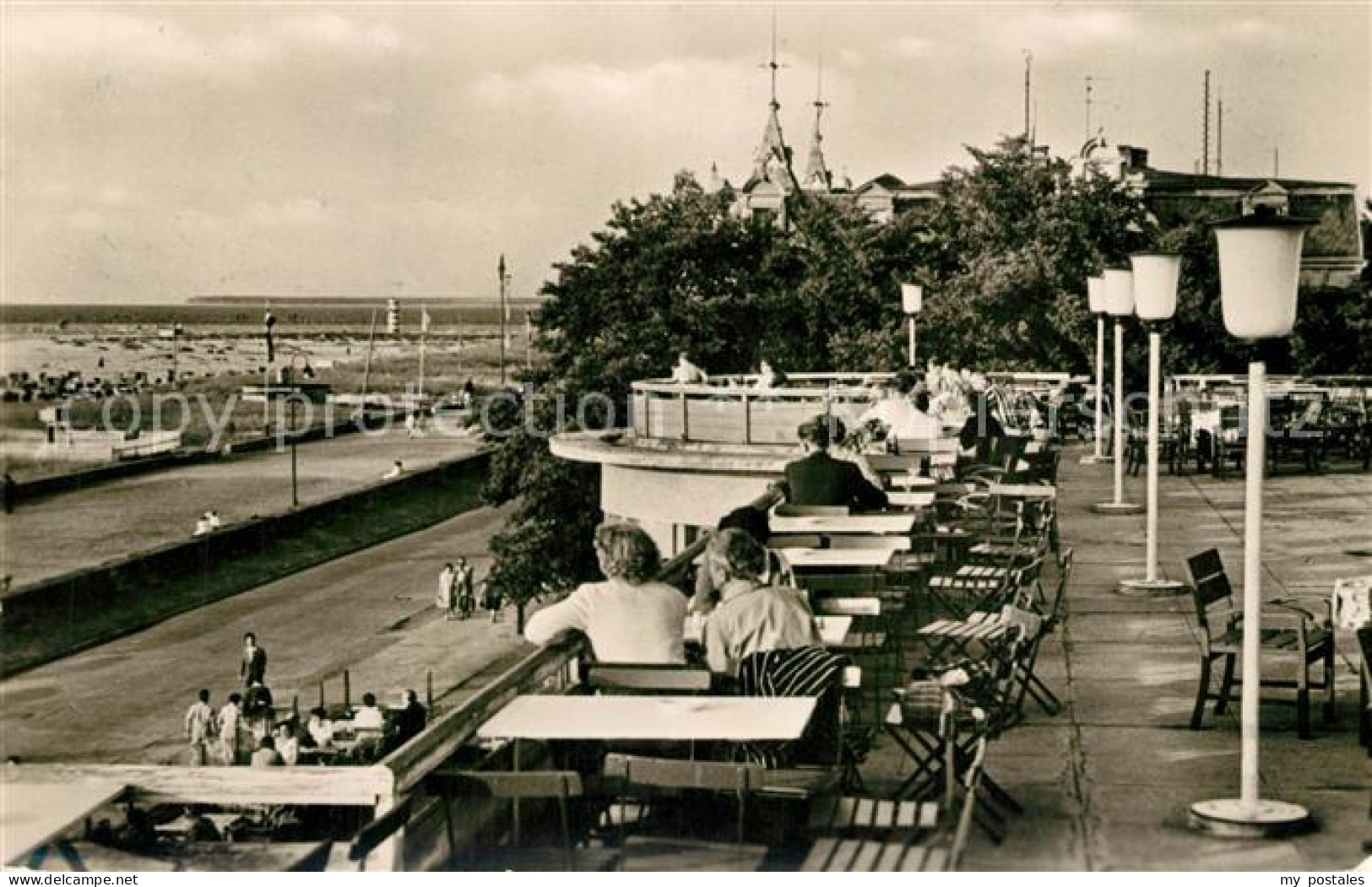 73278118 Warnemuende Ostseebad HOG Strandhaus Terrasse Warnemuende Ostseebad - Rostock