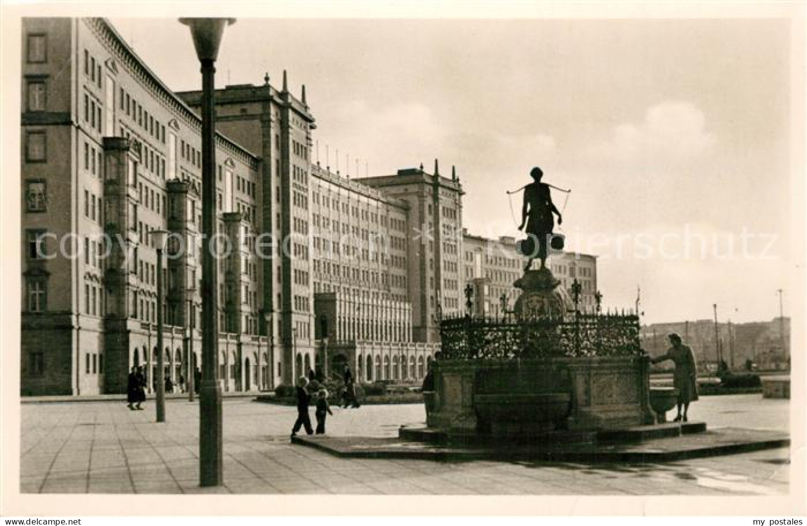 73273065 Leipzig Wohnungsneubauten Am Rossplatz Mit Maegdebrunnen Leipzig - Leipzig