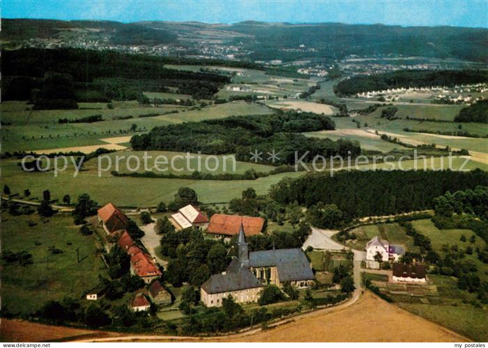 73272433 Oelinghausen Fliegeraufnahme Kloster Wallfahrtskirche Mariannhiller Mis - Arnsberg