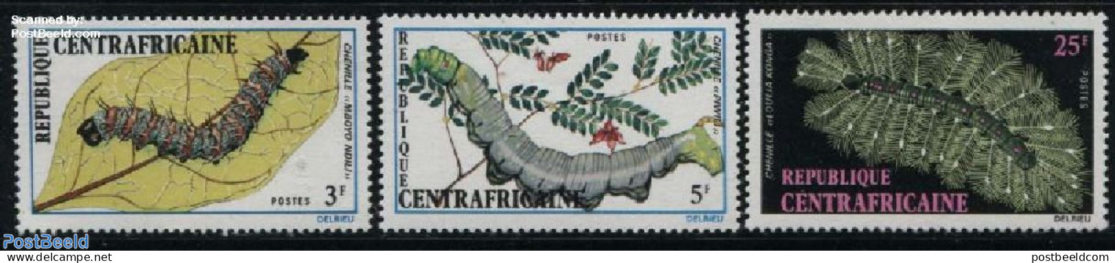 Central Africa 1973 Cocoons 3v, Mint NH, Nature - Butterflies - Insects - Centraal-Afrikaanse Republiek