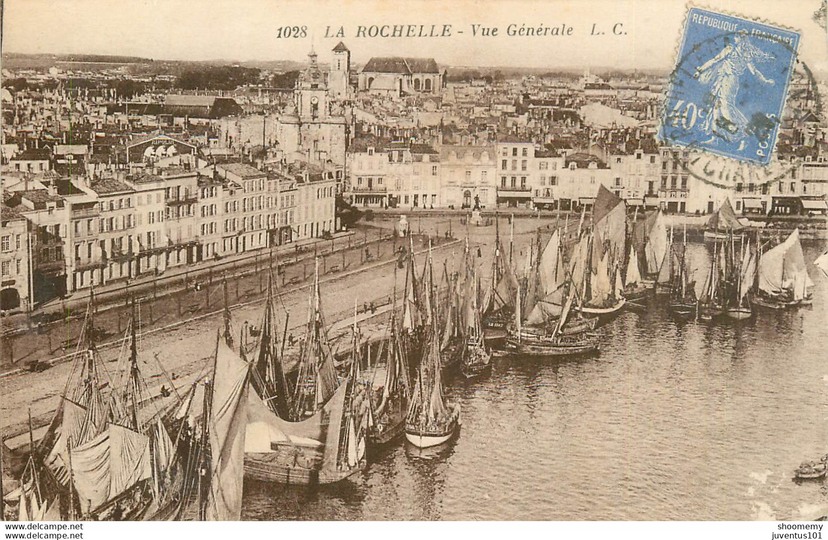 CPA La Rochelle-Vue Générale-Timbre       L1533 - La Rochelle