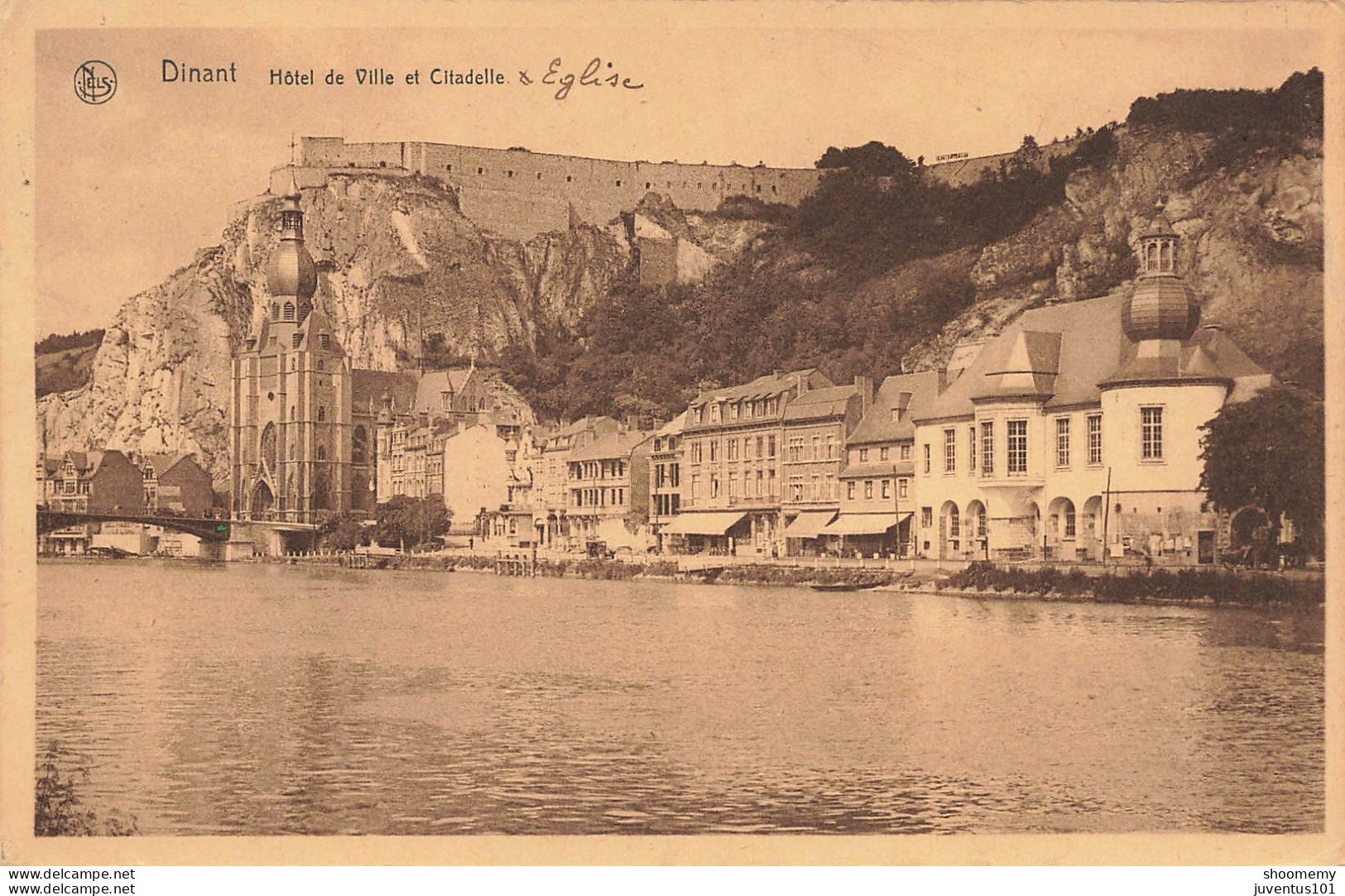 CPA Dinant-Hôtel De Ville Et Citadelle-Timbre     L2418 - Dinant