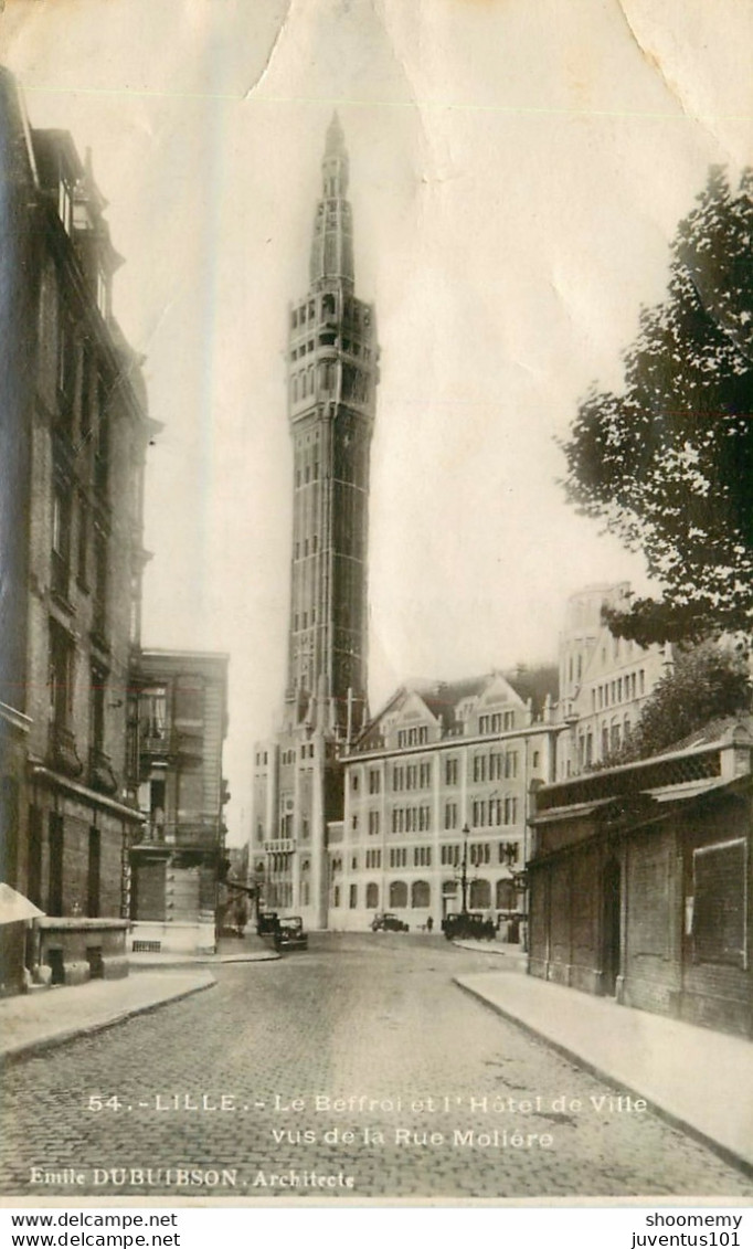 CPA Lille-Le Beffroi Et L'hôtel De Ville Vus De La Rue Molière-état Mauvais       L1651 - Lille