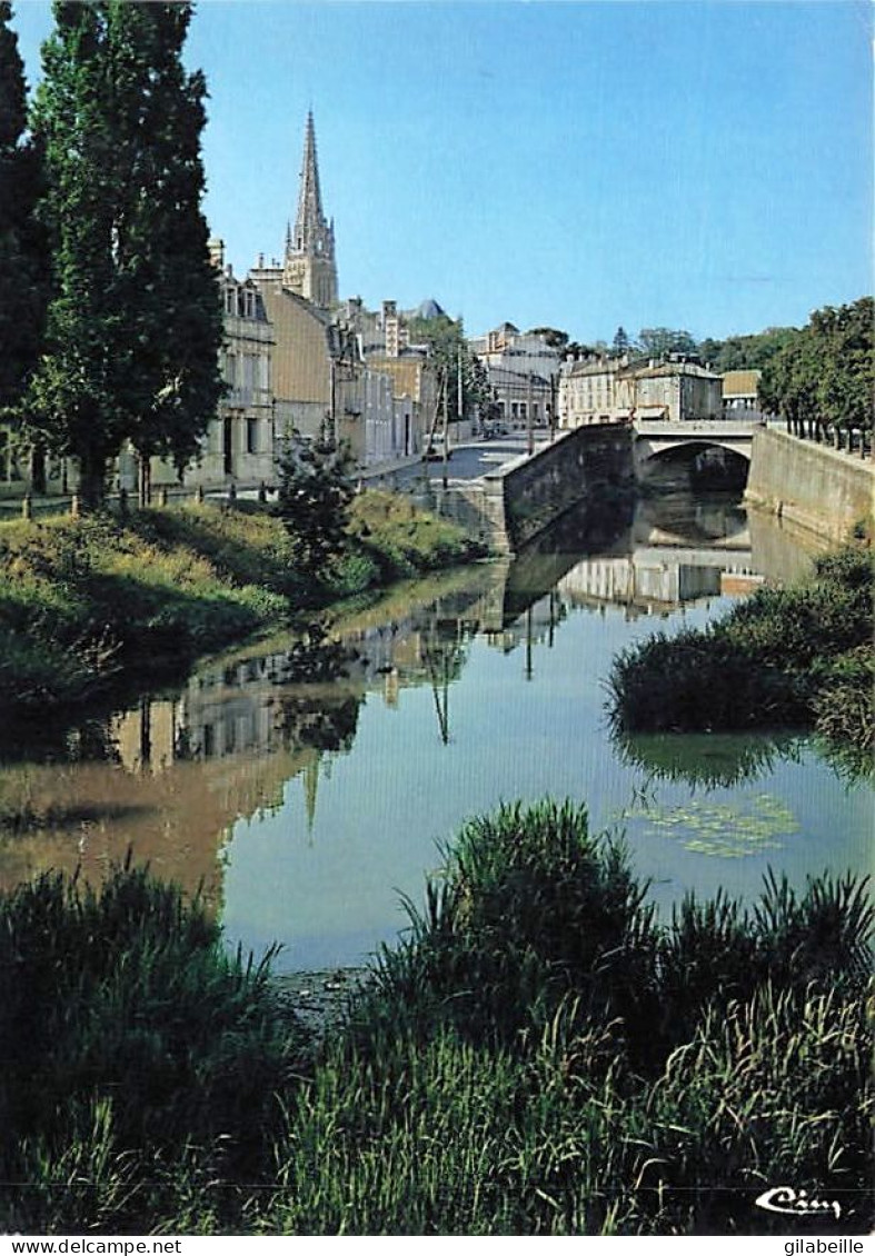 85 - FONTENAY Le COMTE - Le Pont Neuf Sur La Vendée - Fontenay Le Comte